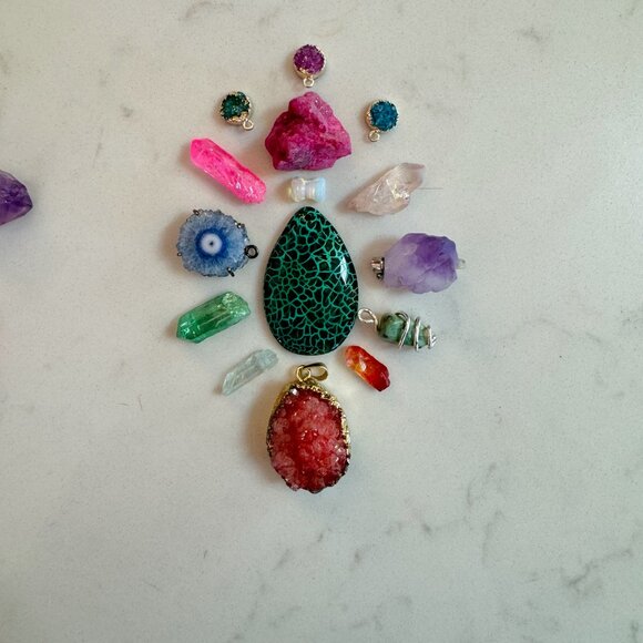 Stone Pendant Lot - Picture 9 of 11